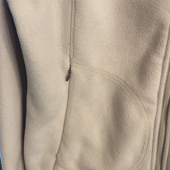 Womens size medium LL Bean fleece jacket - Picture 3 of 10